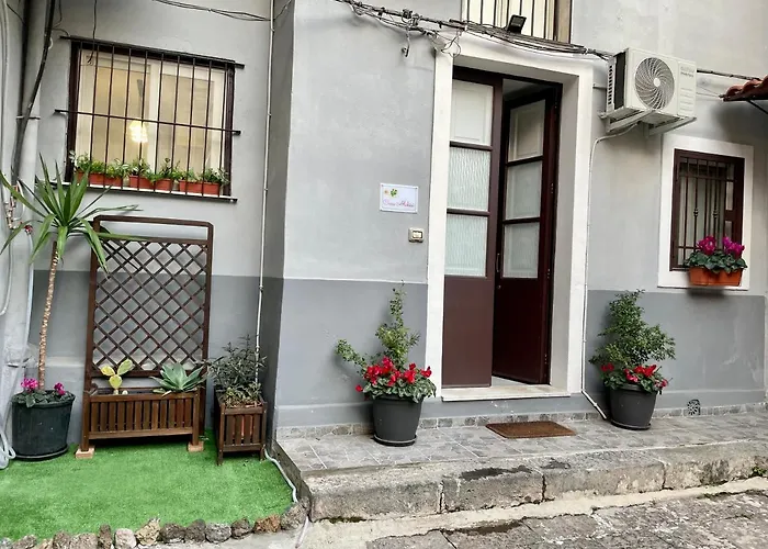 Διαμέρισμα Guesthost - Casa Alchisi - Teatro Cozy *